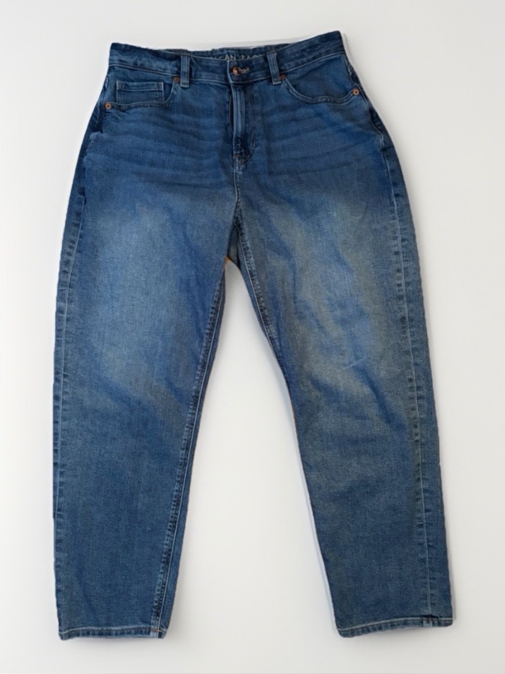 American Eagle Mom Jeans - Size 8